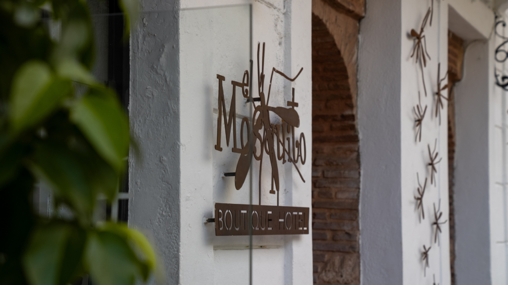 Mosquito Boutique Hotel Zona Colonial sign